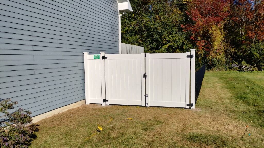 Vinyl Privacy Fence