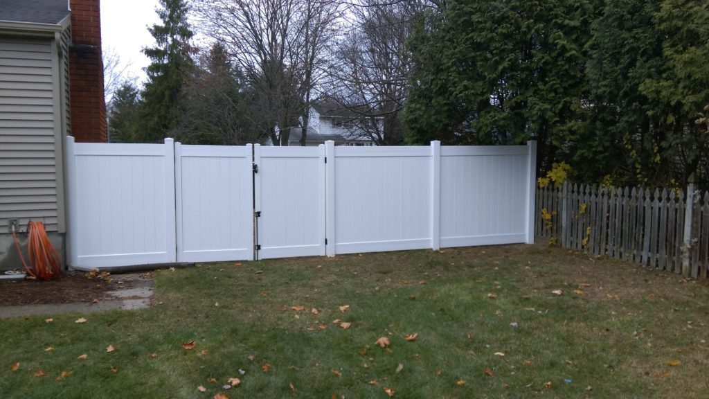 Vinyl Privacy Fence